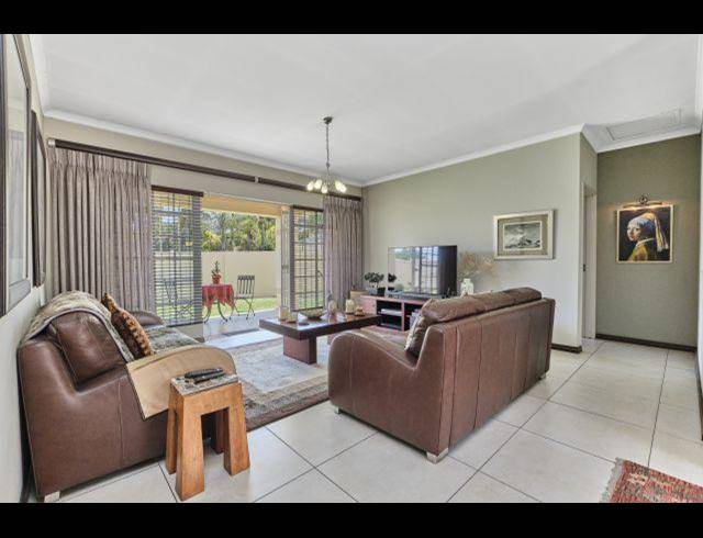 3 BEDROOM CLUSTER FOR SALE IN SUNNINGHILL